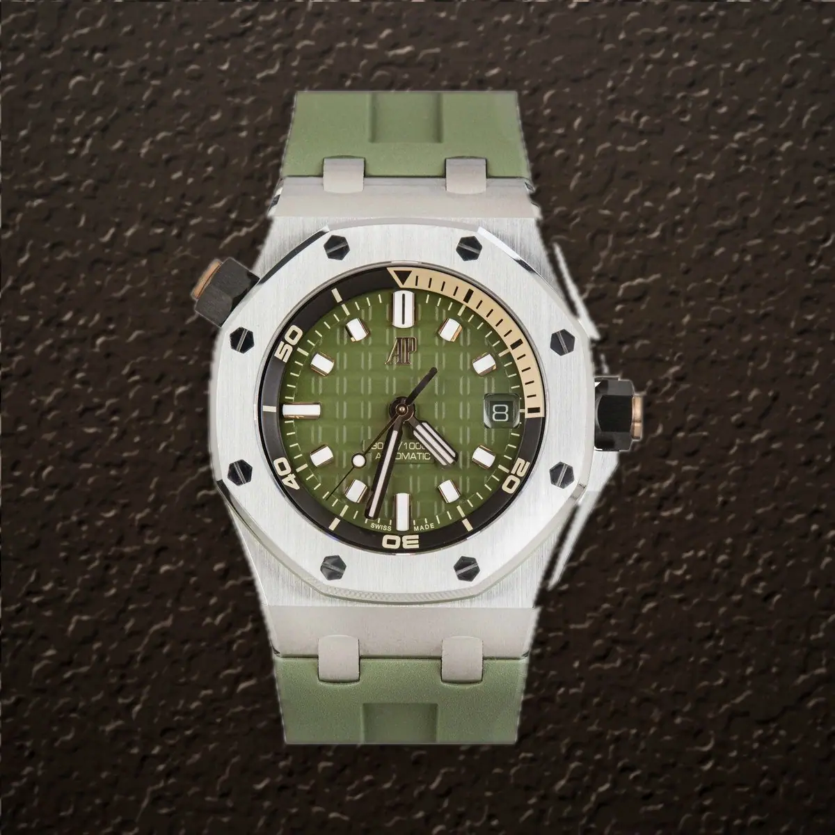 Audemars Piguet Royal Oak Offshore Diver, reference 15720ST.OO.A052CA.01