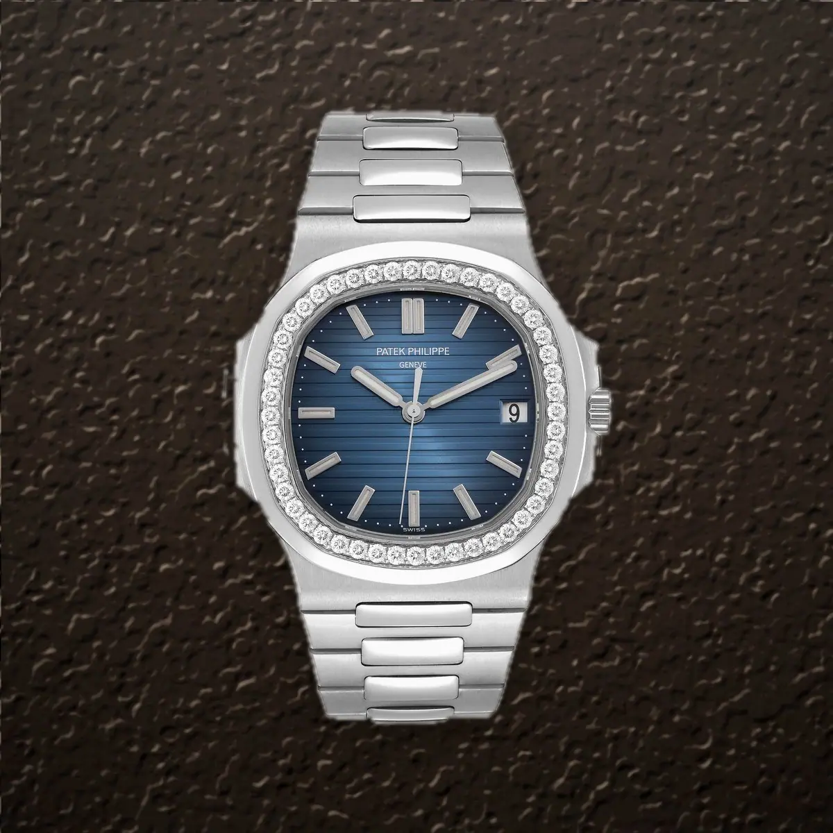 Patek Philippe Nautilus (Blue embossed Dial), reference 5713/1G-010